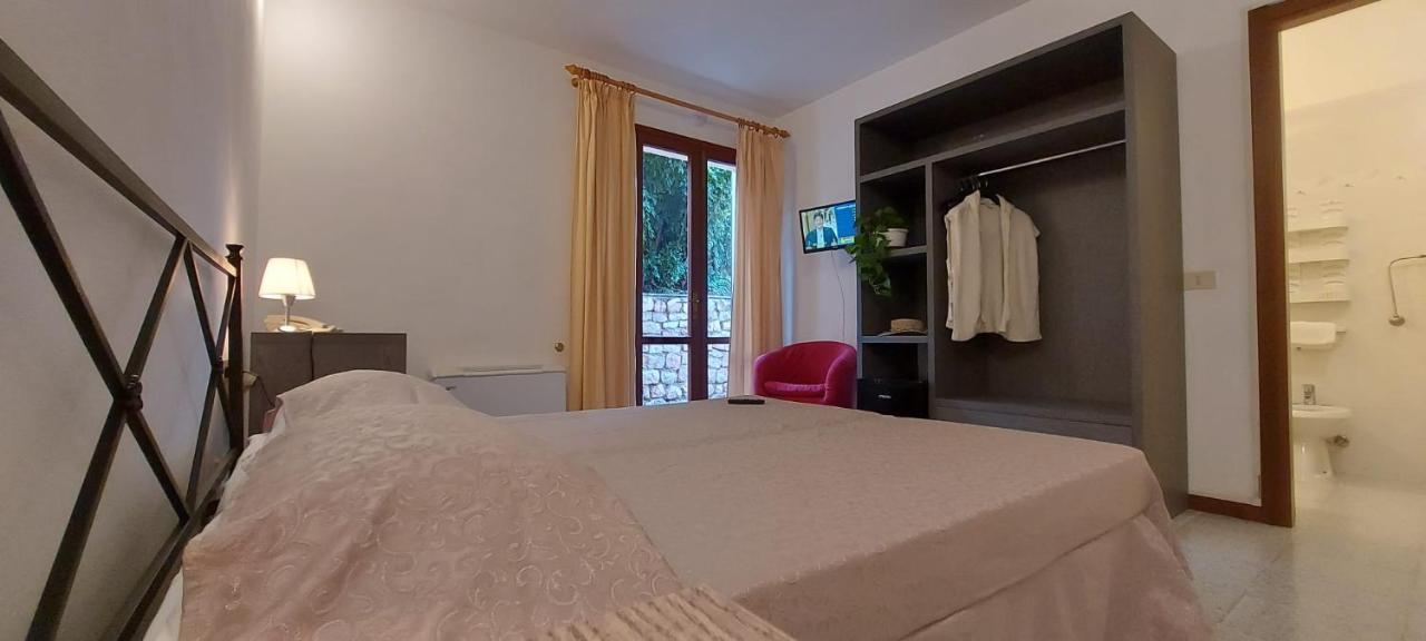 Hotel La Feluca Portoferraio Dış mekan fotoğraf