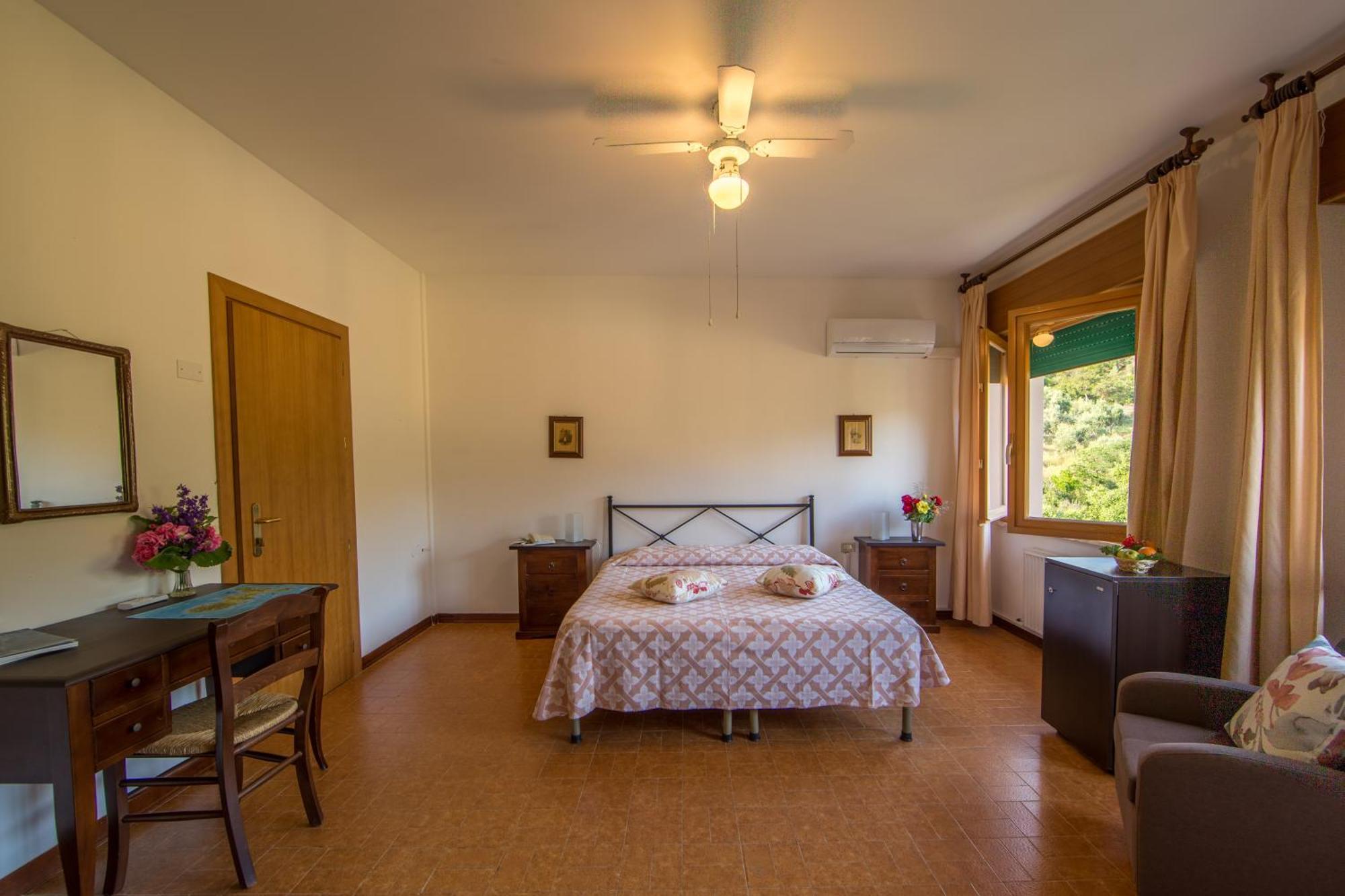 Hotel La Feluca Portoferraio Dış mekan fotoğraf