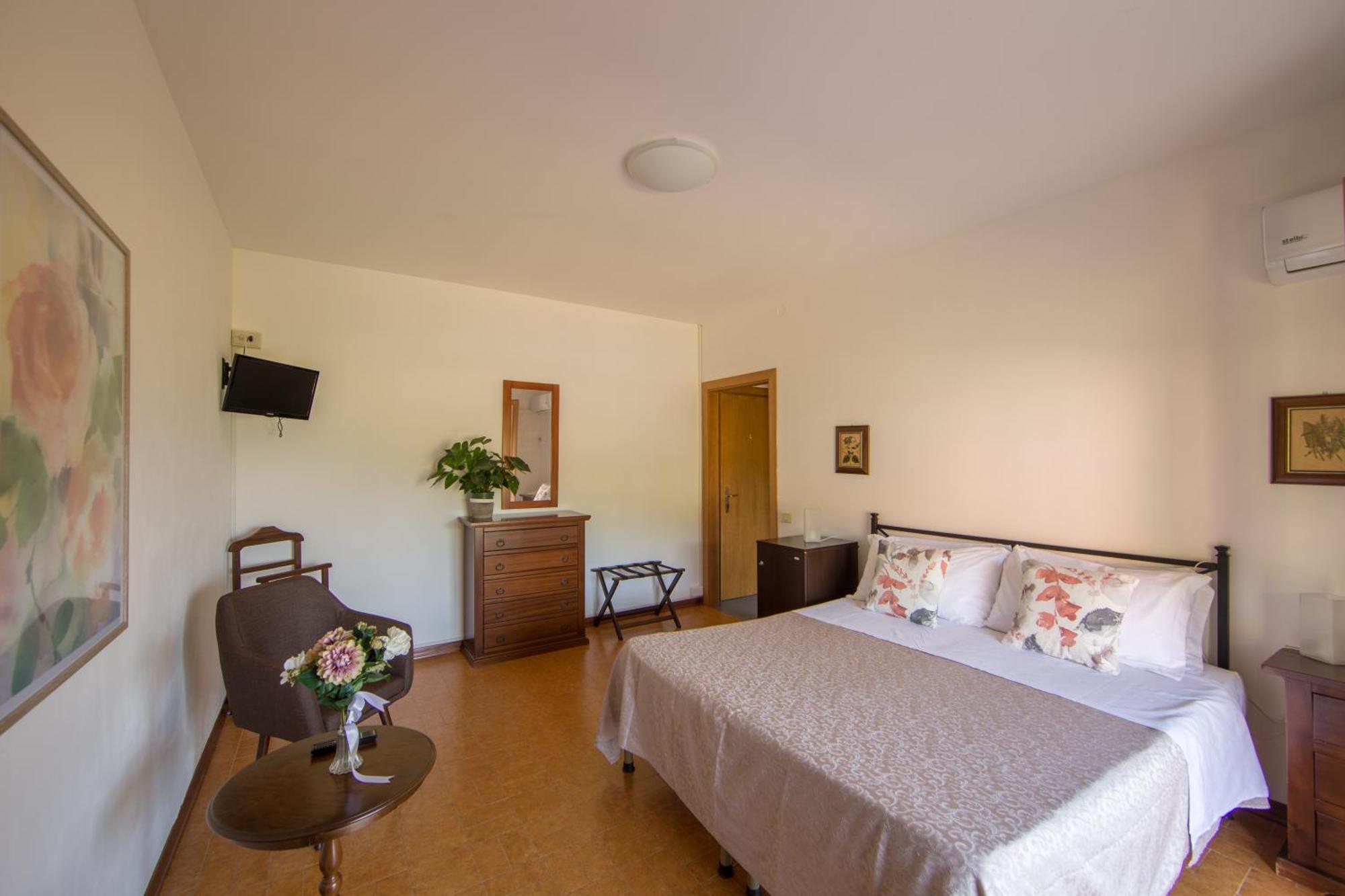 Hotel La Feluca Portoferraio Dış mekan fotoğraf
