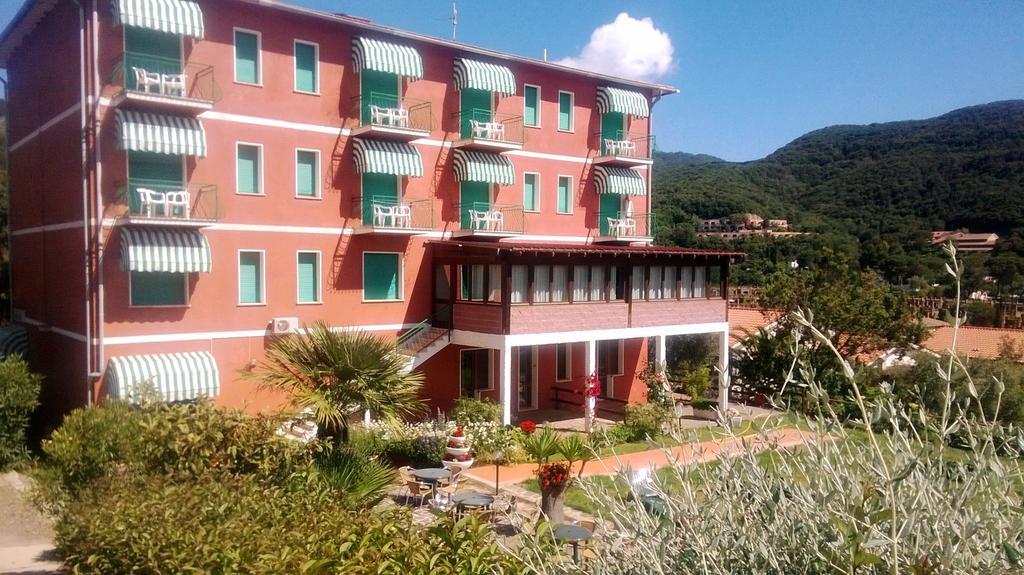 Hotel La Feluca Portoferraio Dış mekan fotoğraf