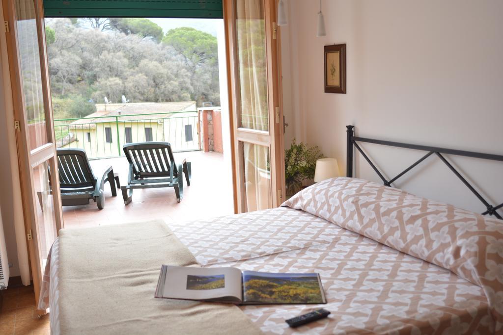 Hotel La Feluca Portoferraio Dış mekan fotoğraf